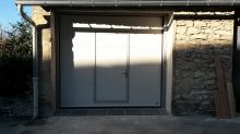 Porte de garage sectionnelle avec portillon Vaison la romaine 